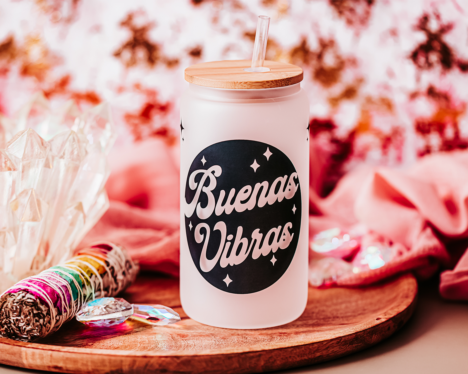 https://www.blushandboldco.com/cdn/shop/products/BuenasVibrasGlassCanTumbler2_1600x.png?v=1661453991