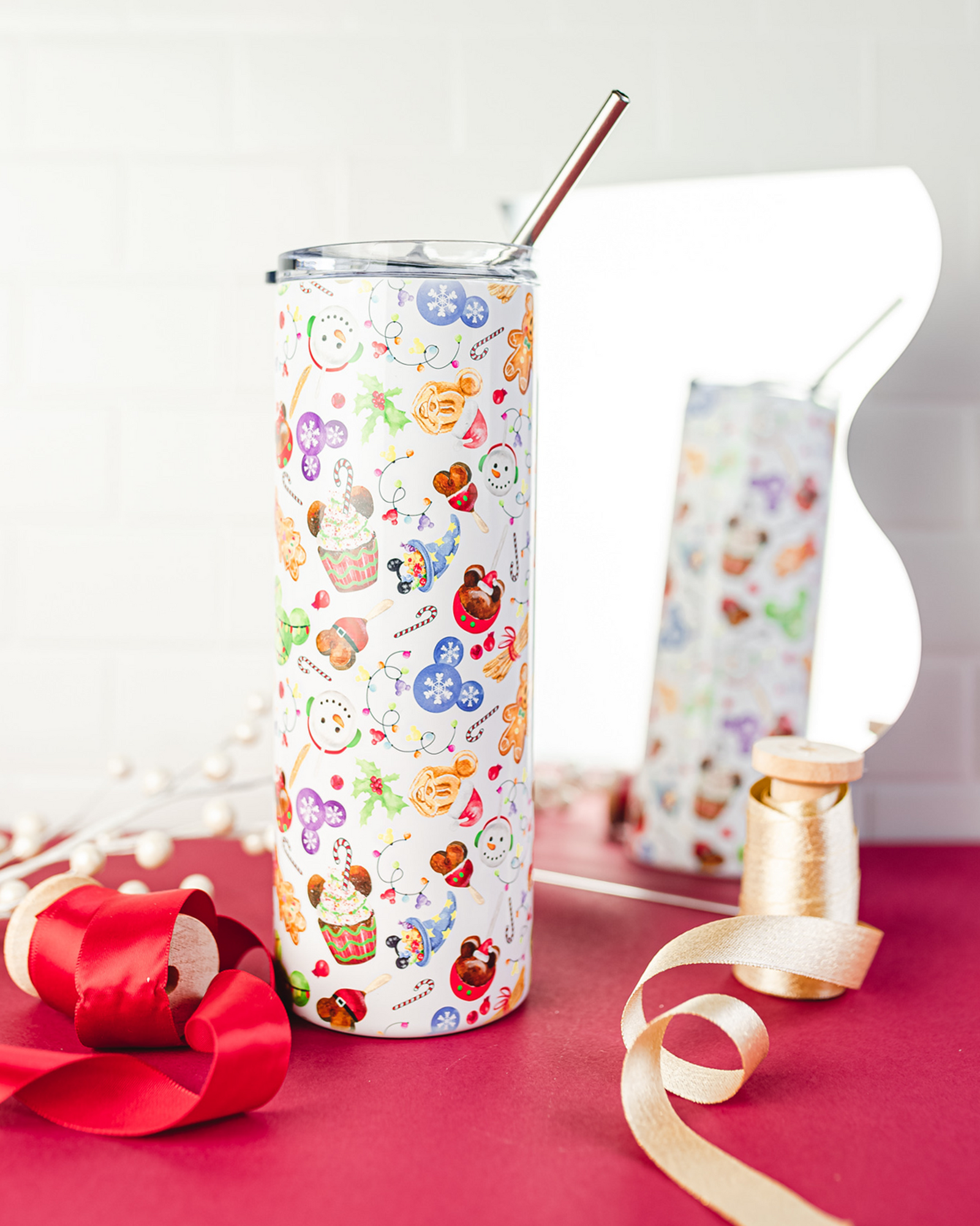 https://www.blushandboldco.com/cdn/shop/products/DisneyChristmasSkinnyTumbler_1600x.png?v=1636060194